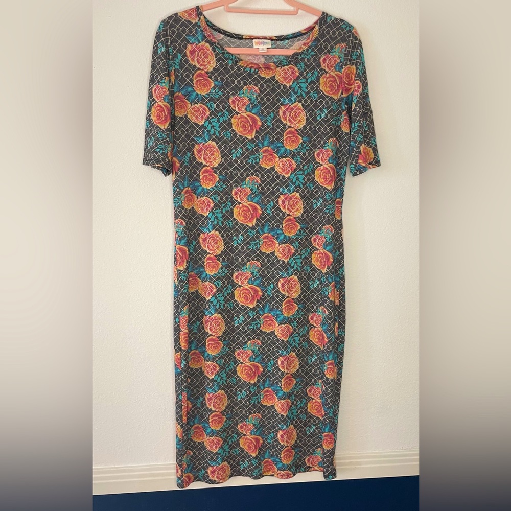 LULAROE (m) ROSE dress